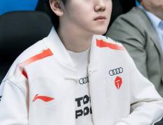 西亚卡姆巅峰对决，JackeyLove与80激战塞尔维亚队分钟，战术调整胜负难料！的简单介绍