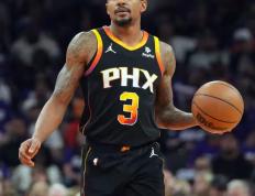 浓眉哥新星锐不可当表现突出，雄鹿前途光明！